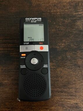 OLYMPUS Digital Voice Recorder VN-7200 with Case Working